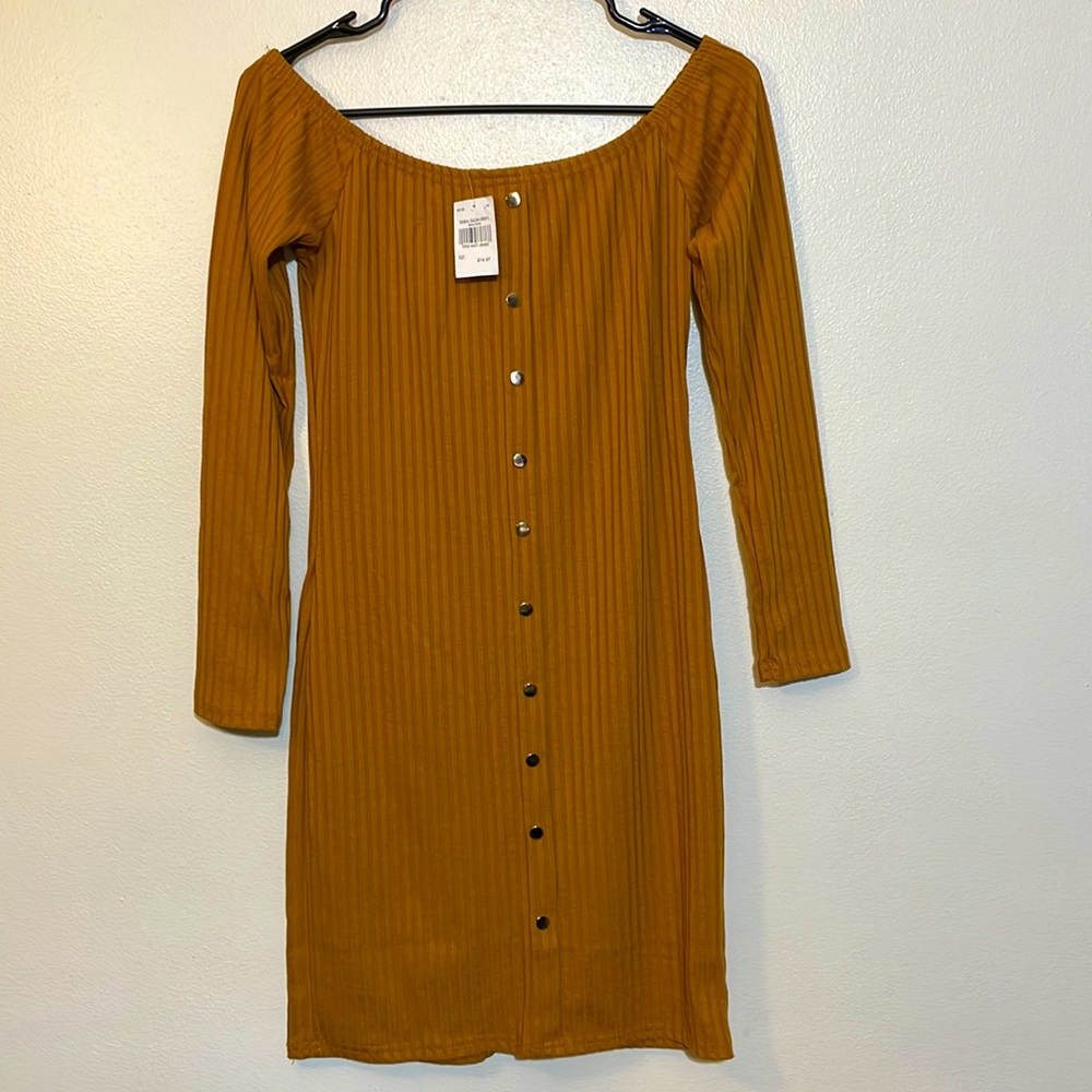 Lunyc dress long sleeve size M new